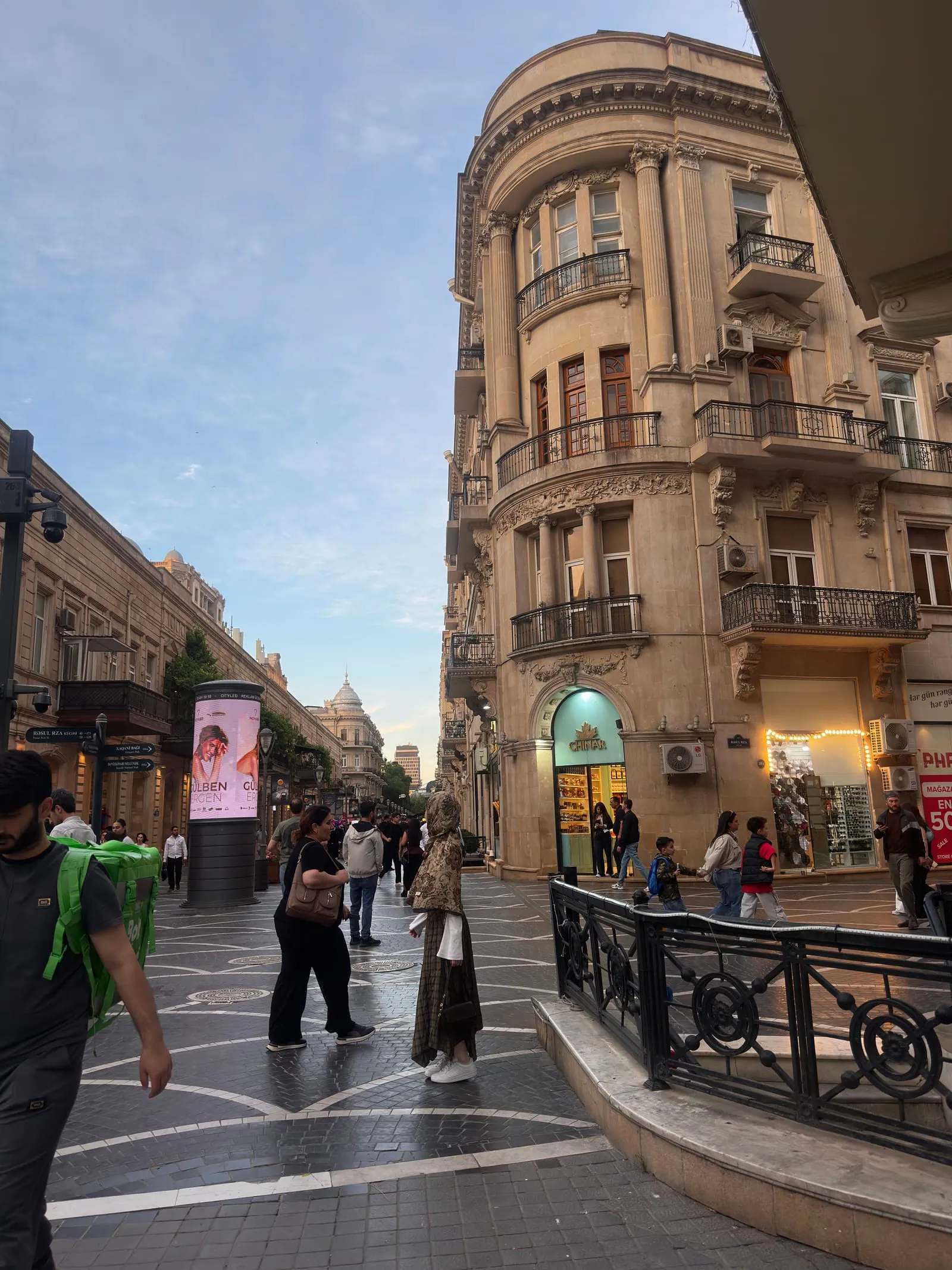 Busy Nizami Street