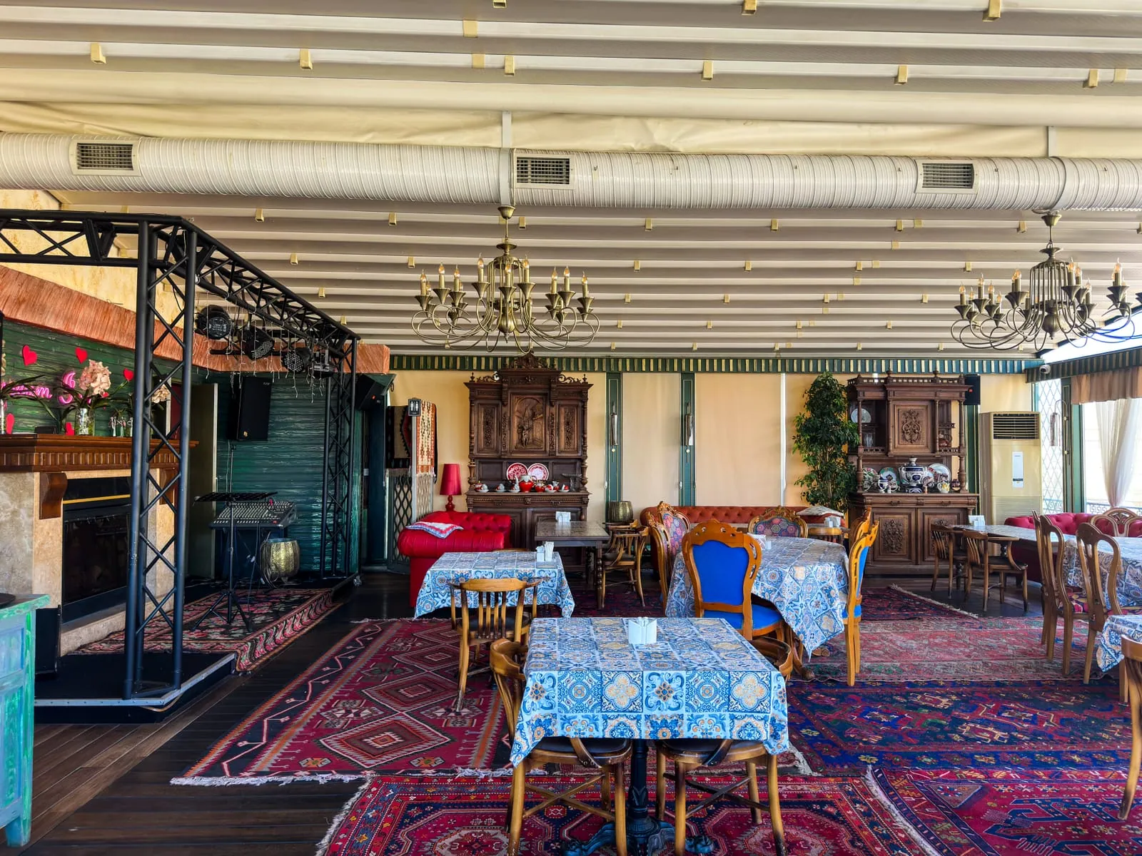 picture of a Rooftop Lounge