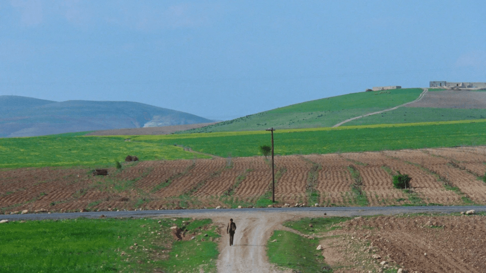 A scene from the movie Yol